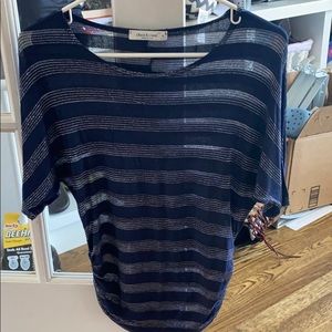 Cute dolman sleeve shirt sleeve lightweight tee